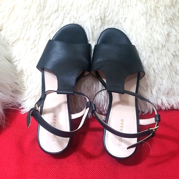 COLE HAAN SANDALS - Picture 1 of 10